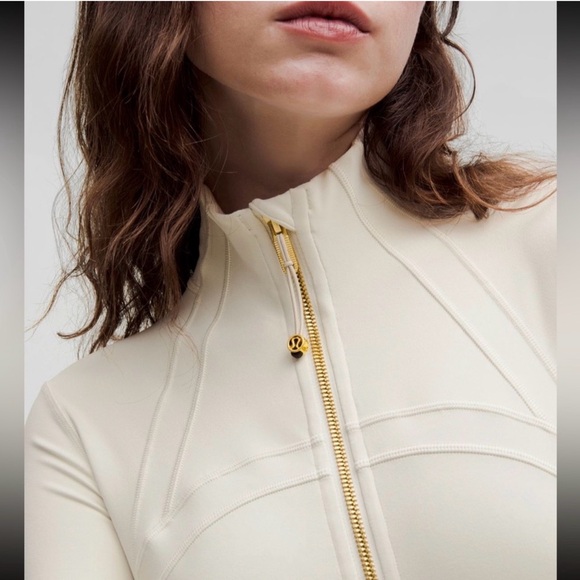 NWT/ Lululemon Athletica Cream Cropped Define Jacket/ Nulu - Picture 11 of 11